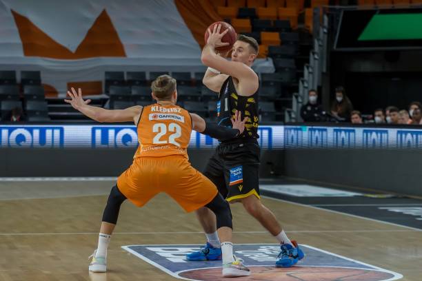 阶段的收益 阶段的收益