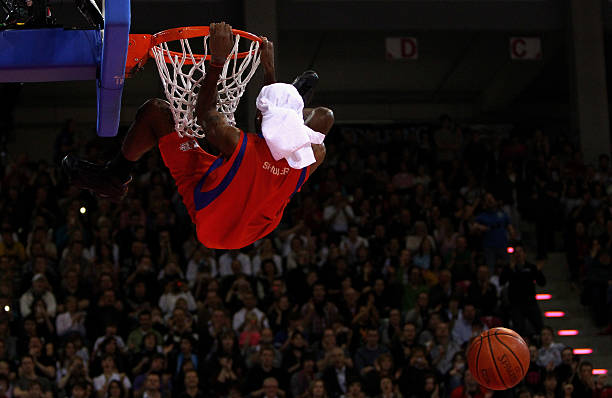 纵观足坛历 纵观足坛历