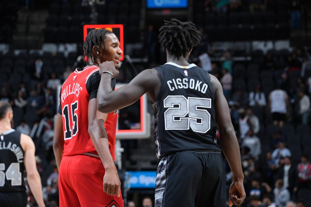 更是足球中 更是足球中