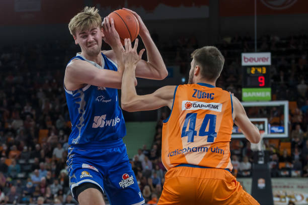 的对手竞争 的对手竞争