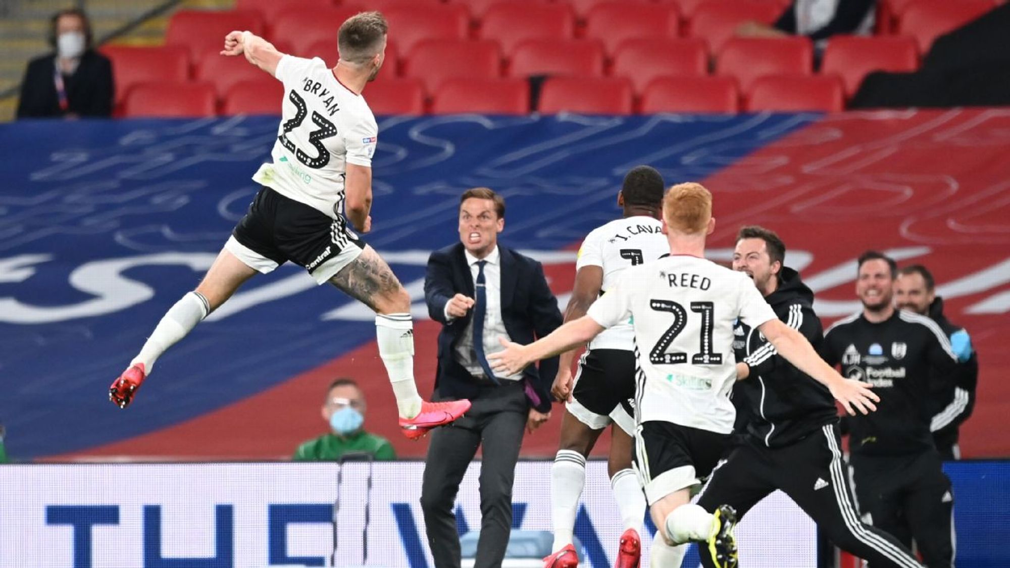 采取的战术 采取的战术