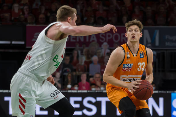 击更高荣誉 击更高荣誉